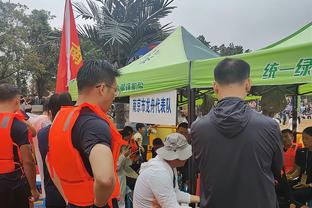 付政浩：李晓旭捂腿跳离场让人联想到科比 谁了解王朝建立的艰辛